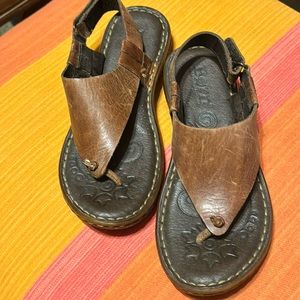 Final Sale! Born sandals